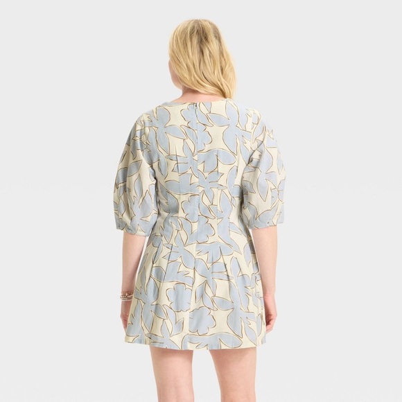 Floral White and Blue Women's Dress - Picture 4 of 11